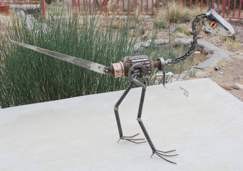 [Velociraptor. Raaaaawwwww ...]